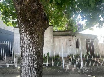 Casa de 3 ambientes, Ezeiza · Casa en Excelente Ubicación con Gran Lote de 360 m.