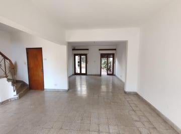 Casa · 276m² · 7 Ambientes · 1 Cochera · Renta Asegurada Casa Departamento Se Vende Todo Junto