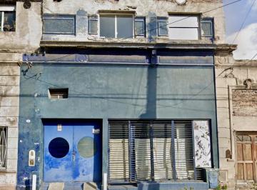 Casa · 120m² · 7 Ambientes · 1 Cochera · 5 Dorm 3 Baños a m de La Avda y a 400 m del Fcgr y del Super Coto - Oportunidad!