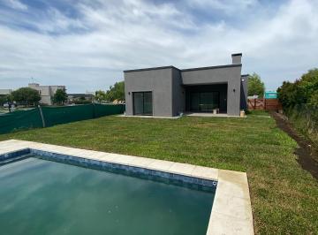 Casa · 131m² · 4 Ambientes · San Ramiro - Casas a Estrenar