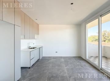 Departamento · 47m² · 2 Ambientes · 1 Cochera · Departamento en Venta en Saravi Village