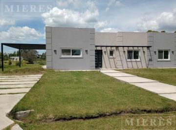 Casa · 184m² · 4 Ambientes · Casa en Venta en Casuarinas del Pilar
