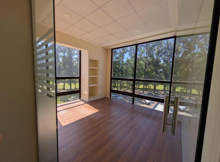 Oficina comercial · 87m² · 1 Cochera