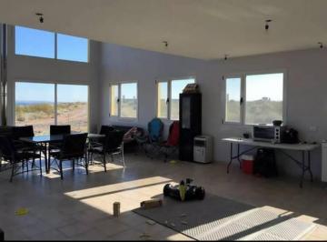 Casa · 135m² · 1 Dormitorio · Venta Casa Villa Tenis Club Mari Menuco