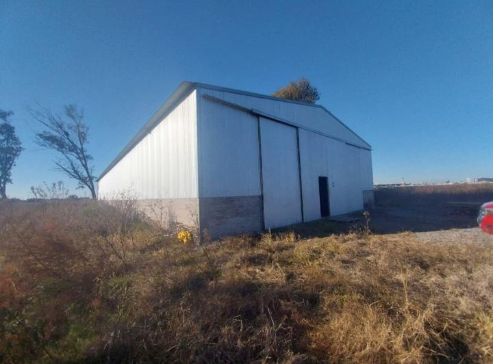 Campo · 900m² · 7 Ambientes