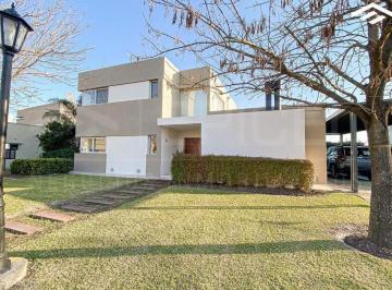 Casa · 263m² · 4 Ambientes · 2 Cocheras · Casa 4 Ambientes en Venta - La Horqueta de Echeverria
