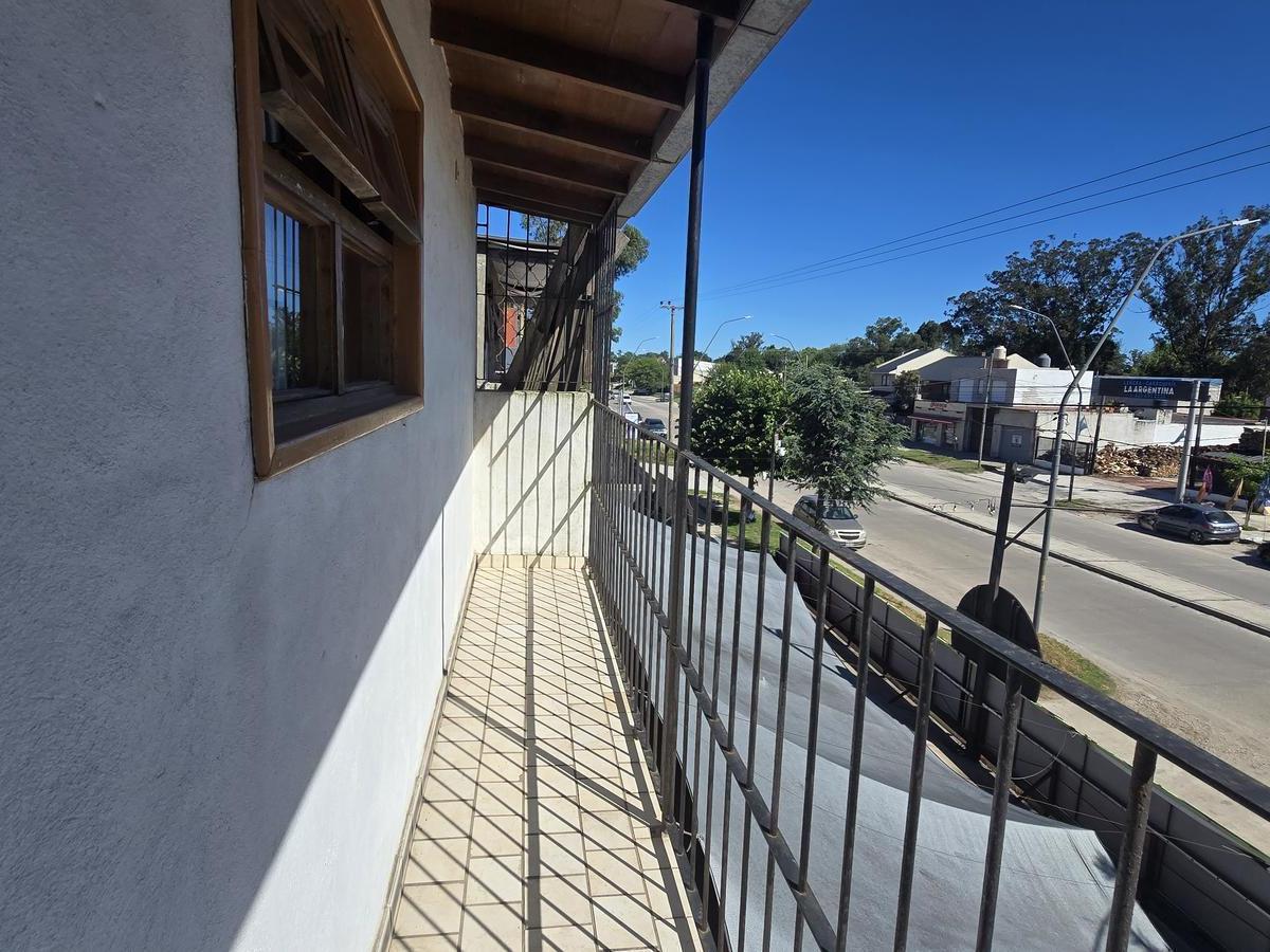 Depto 2 amb, 60m² con balcón — Zona Sur