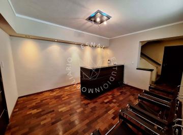 Casa de 7 ambientes, Rosario · Venta Casa 4 Dorm.