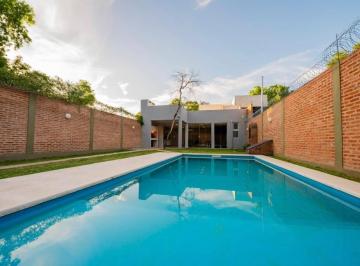 Casa · 65m² · 2 Ambientes · 2 Cocheras · Casas - Casa - Otras Zonas, Resistencia
