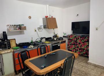 Casa · 120m² · 1 Ambiente · Propiedad con Casa y Amplio Terreno Sobre Ambas Calles