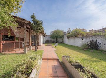 Casa · 190m² · 3 Ambientes · Venta Casa Lote Ciudad Madero Inversión