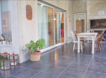 Casa · 92m² · 3 Ambientes · 1 Cochera · Venta Casa 3 Ambientes Barrio Cerrado El Palolmar Cañuelas