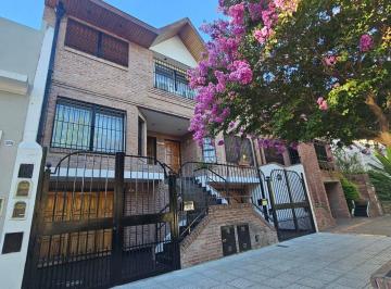 VIC-VIC-1871_2 · Casa 5 Ambientes 3 Dorm.. | Echeverria Al 5500