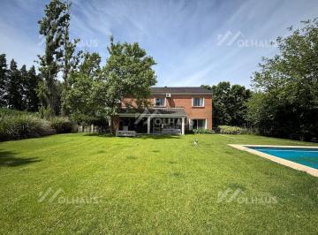 Casa · 200m² · 5 Ambientes · Casa en Alquiler en Mayling Cc, Pilar, G. B. a. Zona Norte