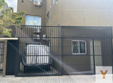 PH · 40m² · 2 Ambientes · 1 Cochera · PH en Venta - 1 Dormitorio 1 Baño - Cochera - 40 m² - Floresta