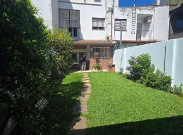 PH · 150m² · 6 Ambientes · 1 Cochera · PH - Acas. - Vias/libert.