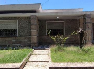 Casa de 8 ambientes, Córdoba · Casa en Venta – Ideal Inversión o Dos Familias