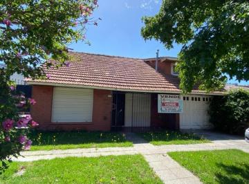 Imagen1 · Casa con 280 m² y 3 Dorm. en Venta en Constitución