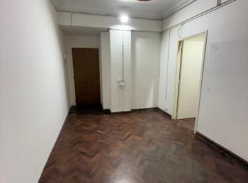 Departamento de 2 ambientes, Balvanera · Valentin Gomez Entre Ecuador y B. Sur Mer, Pb. Solo Uso Profesional, Ws