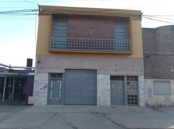 Local comercial · 400m² · 5 Ambientes · Local/salon Multiproposito en Venta de 400 m en 2 Plantas.