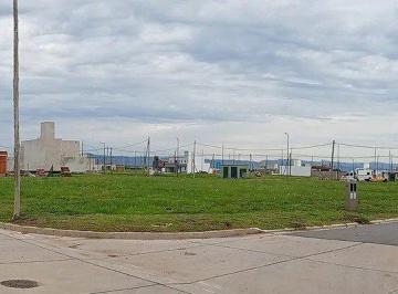 Terreno · 350m² · Pampas de Manantiales - Terreno