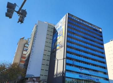 Oficina comercial de 1 ambiente, San Telmo · Oficina en Alquiler / 3 B 59 m² en Av Paseo Colon y Garay a 200 m de Puerto Madero