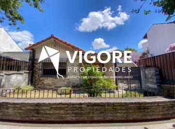 Casa de 4 ambientes, Almirante Brown · Casa en Venta C/ Cochera en José Mármol