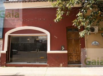Casa · 333m² · Casa en Venta Av Belgrano Al 800