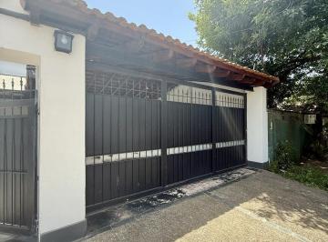 Casa · 360m² · 4 Dormitorios · 3 Cocheras · Casa 4 Dorm. en Yerba Buena