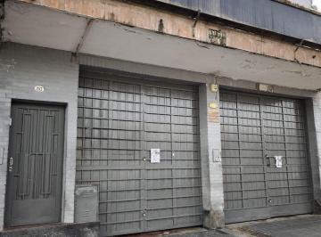 Local comercial · 700m² · Local en Amador Lucero Al 200