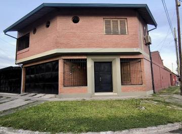 Casa · 4 Dormitorios · 3 Cocheras · Casa en Rincon del Este - Alderetes