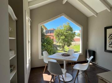 Casa · 46m² · 2 Ambientes · 1 Cochera · Casa en Venta