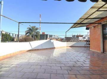 Casa · 128m² · 4 Ambientes · 1 Cochera · Venta Casa 4 Amb Velez Sarsfield Terraza - Cochera - Apto Credito - Acepta Permuta y Financiación!