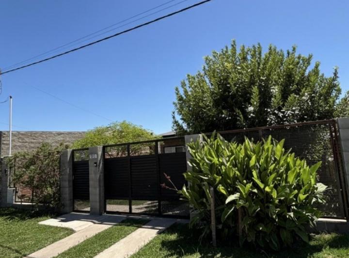 Casa · 360m² · 3 Dormitorios