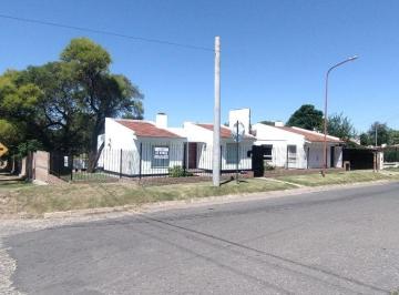 Casa de 10 ambientes, Villa Allende · Casa Esquina en Venta – Barrio San Alfonso 3 Dorm.