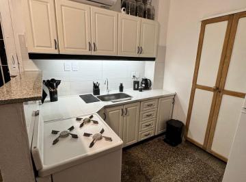 Casa · 56m² · 2 Ambientes · Casa en Alquiler Temporario - 1 Dormitorio 1 Baño - Mar de Ajó