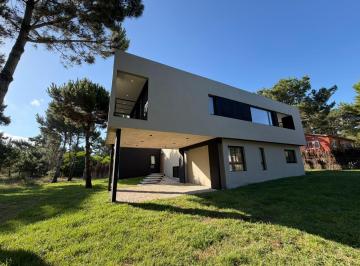 Casa · 100m² · 2 Ambientes · Casa en Mar Azul