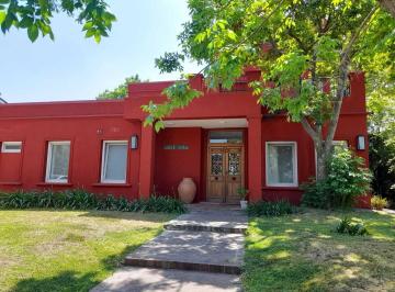 Casa · 234m² · 5 Ambientes · Casa en Venta en Pilar del Este, G. B. a. Zona Norte, Argentina