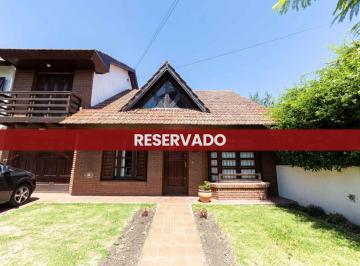 Casa · 151m² · 4 Ambientes · 2 Cocheras · Casa en Constitución