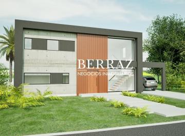 Casa · 190m² · 5 Ambientes · 2 Cocheras · Casa Venta 4 Dorm. Barrio San Sebastian Area 7 a La Laguna Lote de 900 m² Escobar