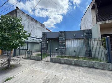 Casa · 150m² · 3 Ambientes · 3 Cocheras · Venta Casa 3 Ambientes – Ituzaingó
