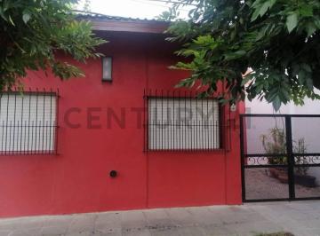Casa · 46m² · 3 Ambientes · 1 Cochera · PH Tipo Casa, 2 Dorm. en Venta Zona Villa Elvira