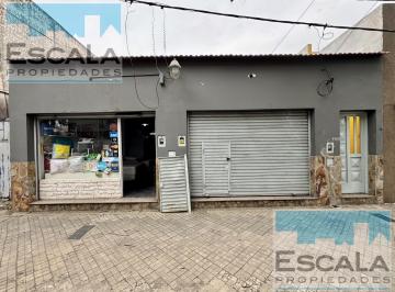 Casa · 182m² · 6 Ambientes · Casa Interna con Dos Locales en Venta