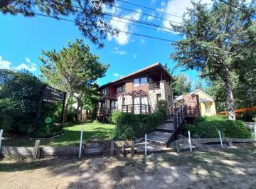 Edificio en Venta   · Complejo de Cabañas Totalmente Equipadas y en Funcionamiento en Calle 33 y Copacabana