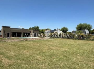 Casa · 171m² · 4 Ambientes · 2 Cocheras · Casa en Venta Haras San Pablo