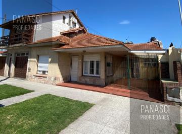Casa · 267m² · 7 Ambientes · 5 Cocheras · Propiedad en Block - Casa y Departamento