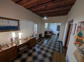 Casa · 131m² · 5 Ambientes · 2 Cocheras · Venta - Casa de Dos Dorm. - Santa Fe