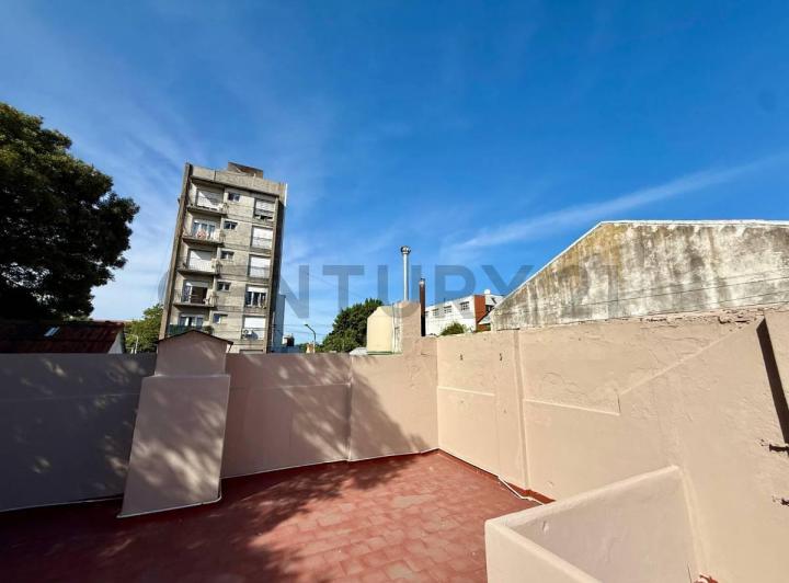Casa · 79m² · 4 Ambientes · 1 Cochera