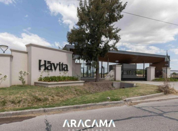 Terreno · 601m²