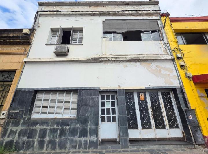 Casa · 377m² · 10 Ambientes · 1 Cochera